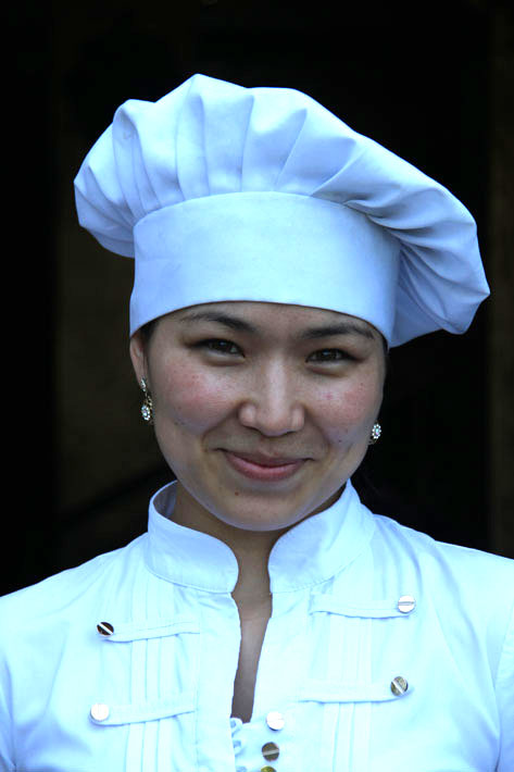 Küchenchefin des Rich Hotels in Bishkek, Kirgistan