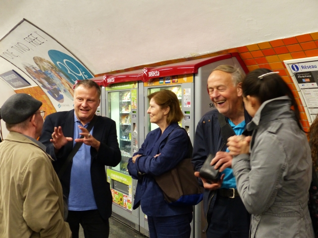 Rita Gombrowicz und Freunde in der Metro Paris